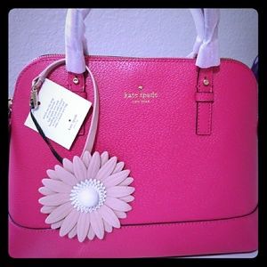 Brand new KATE SPADE FLOWER DANGLE KEYFOB